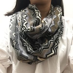 Missoni classic zigzag wool infinity scarf